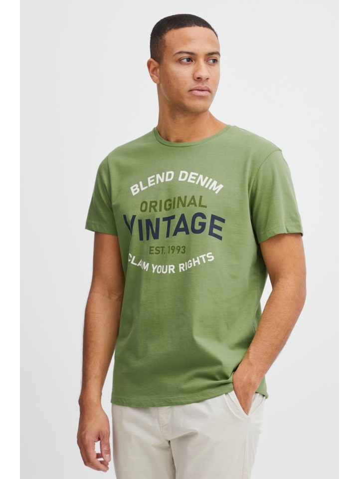 Набор из 3 футболок BHTee разных цветов
Набор из 3 футболок BHTee разных цветов