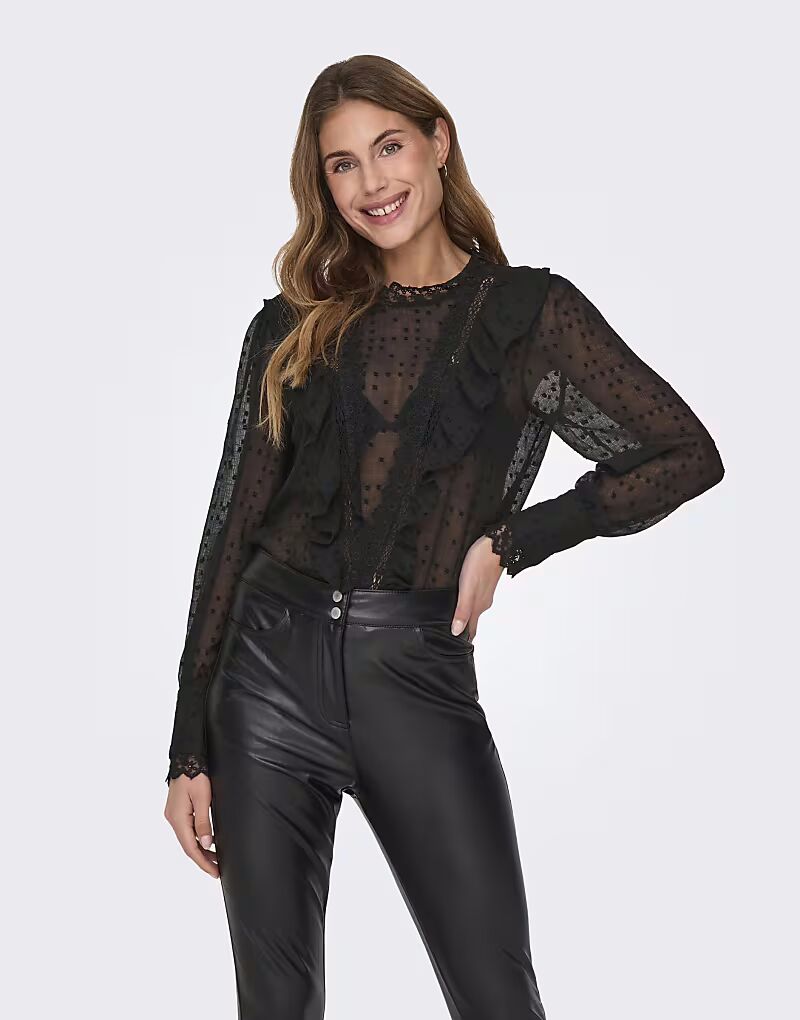Топ ONLY Top in black
Топ ONLY Top in black
