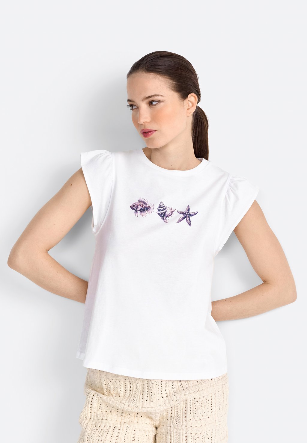 Футболка с принтом Rich & Royal, белый
Футболка с принтом Rich & Royal, белый