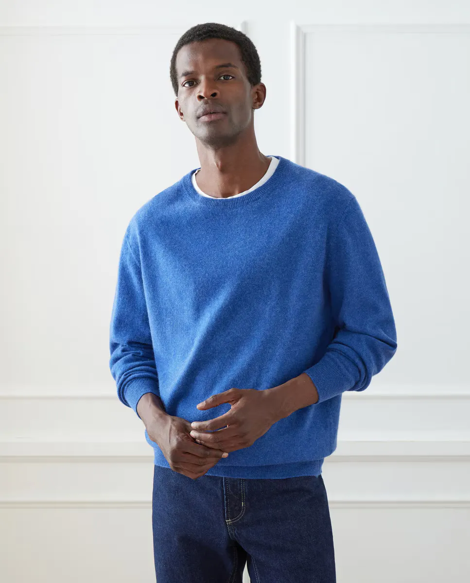 Мужской джемпер однотонный с круглым вырезом 100% кашемир Emidio Tucci, синий
Мужской джемпер однотонный с круглым вырезом 100% кашемир Emidio Tucci, синий