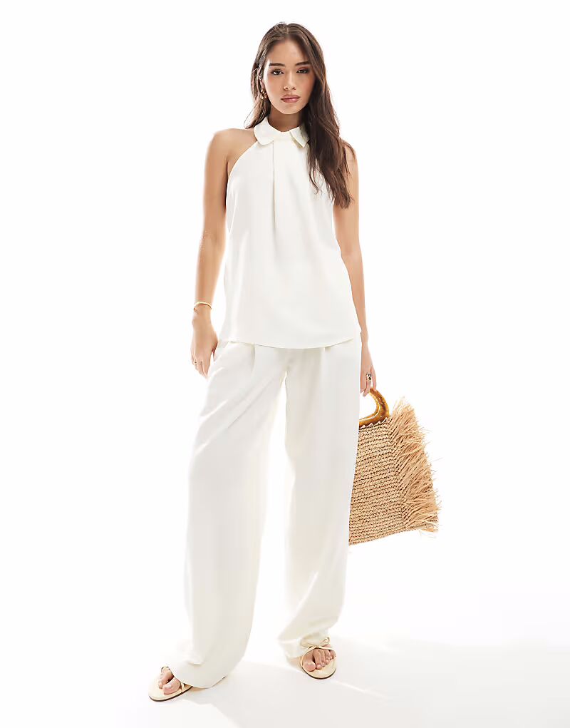 Брюки с низкой посадкой из льняной смеси ASOS DESIGN в цвете экрю 
Брюки с низкой посадкой из льняной смеси ASOS DESIGN в цвете экрю