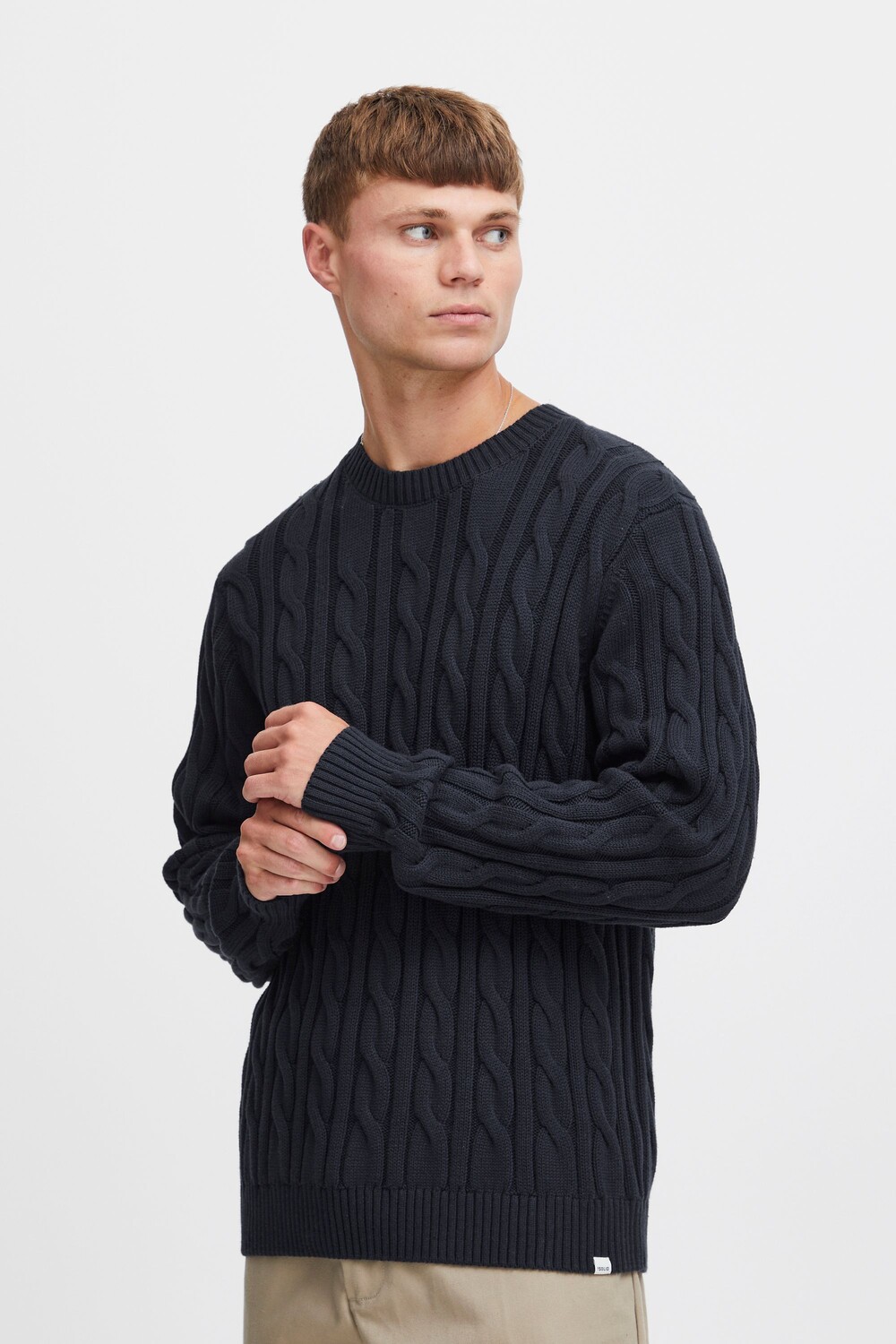 Пуловер !SOLID Strick SDGibril 21107899, синий
Пуловер !SOLID Strick SDGibril 21107899, синий