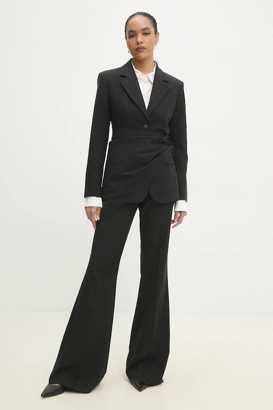 Приталенное пальто с шарфом Answear.Lab, черный
Приталенное пальто с шарфом Answear.Lab, черный