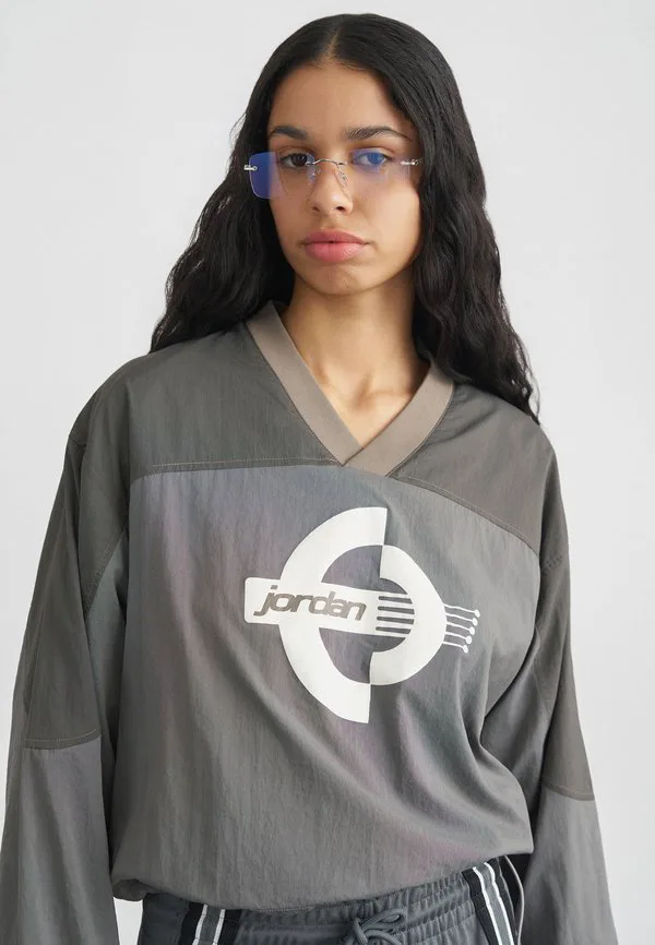 Толстовка Jordan, Olive Grey/Enigma Stone/Sail, Серый, Толстовка Jordan, Olive Grey/Enigma Stone/Sail
Толстовка Jordan, Olive Grey/Enigma Stone/Sail, Серый, Толстовка Jordan, Olive Grey/Enigma Stone/Sail