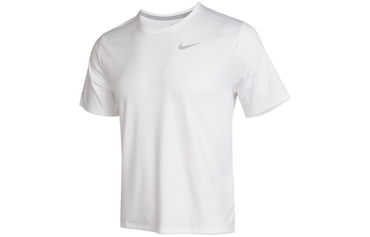 Футболка мужская белая Nike, белый
Футболка мужская белая Nike, белый