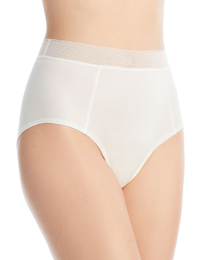 Шелковые трусы с высокой талией и кружевной отделкой Uwila Warrior
Шелковые трусы с высокой талией и кружевной отделкой Uwila Warrior