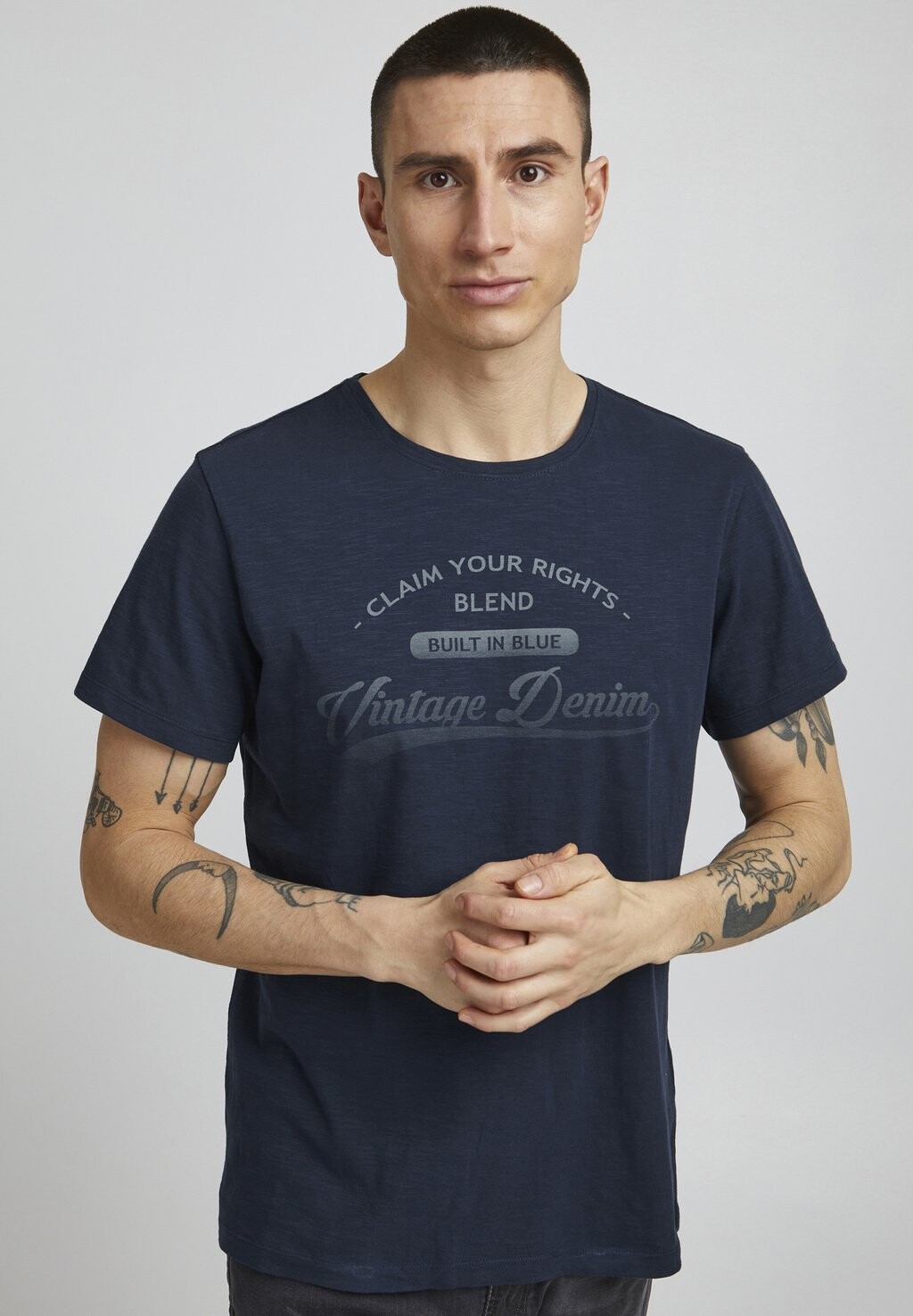 Футболка с принтом PILLO Blend, темно-синий
Футболка с принтом PILLO Blend, темно-синий