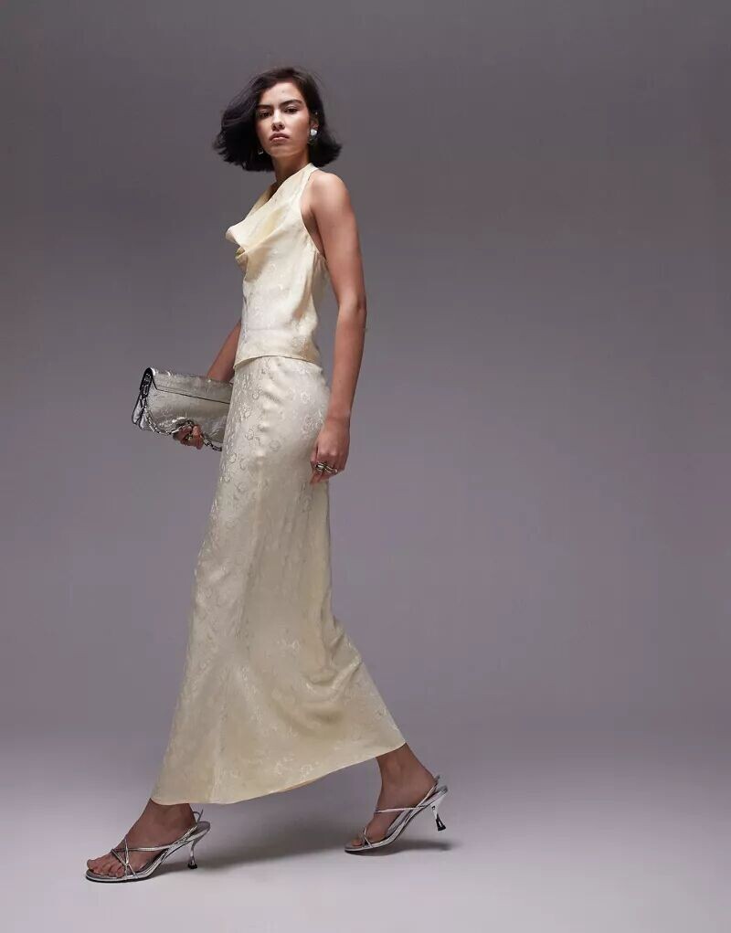 Лимонная асимметричная жаккардовая юбка макси со средней посадкой Topshop
Лимонная асимметричная жаккардовая юбка макси со средней посадкой Topshop