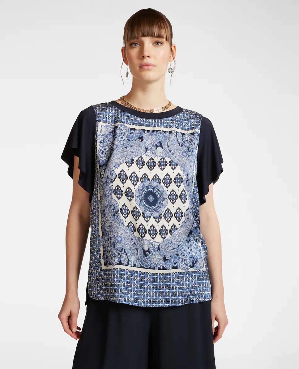 Женская футболка с принтом спереди и японскими рукавами Elena Miró, синий
Женская футболка с принтом спереди и японскими рукавами Elena Miró, синий