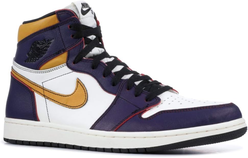 Мужские кроссовки Nike Air Jordan 1 High OG Defiant Lakers Court Purple/Black из кожи, белый/фиолетовый
Мужские кроссовки Nike Air Jordan 1 High OG Defiant Lakers Court Purple/Black из кожи, белый/фиолетовый