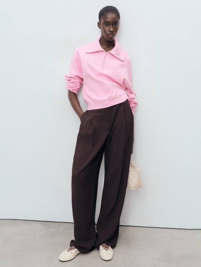 Латас свитер с молнией до горла Mango, Pink
Латас свитер с молнией до горла Mango, Pink