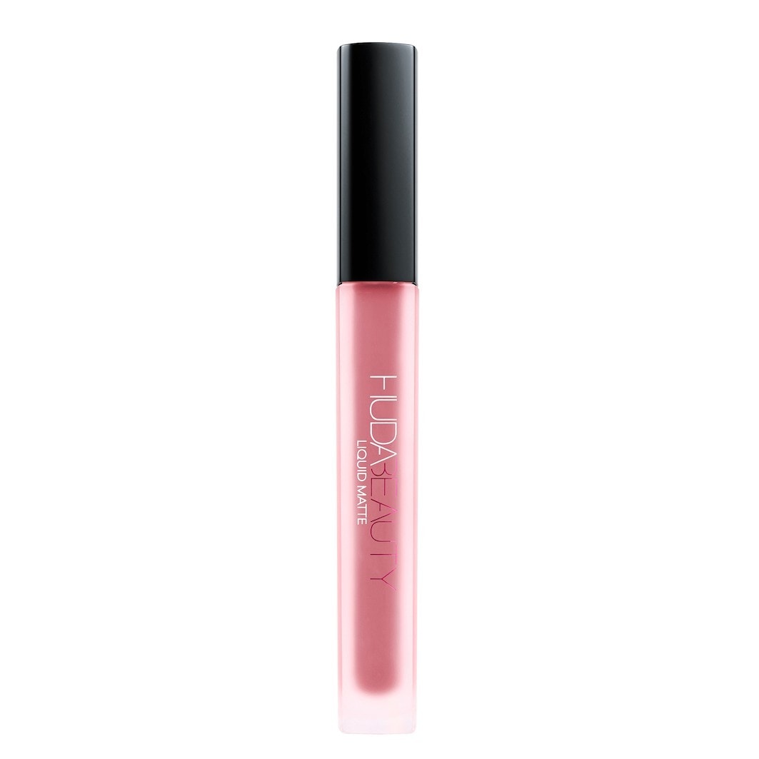 Губная помада liquid matte lipstick Huda Beauty, baby doll, объем 4.2 мл
Губная помада liquid matte lipstick Huda Beauty, baby doll, объем 4.2 мл