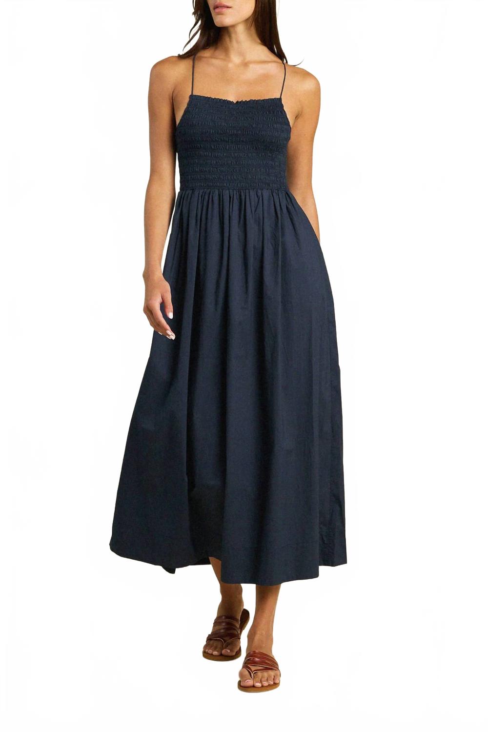 TROVATA Платье-миди Carmen темно-синего цвета
TROVATA Платье-миди Carmen темно-синего цвета