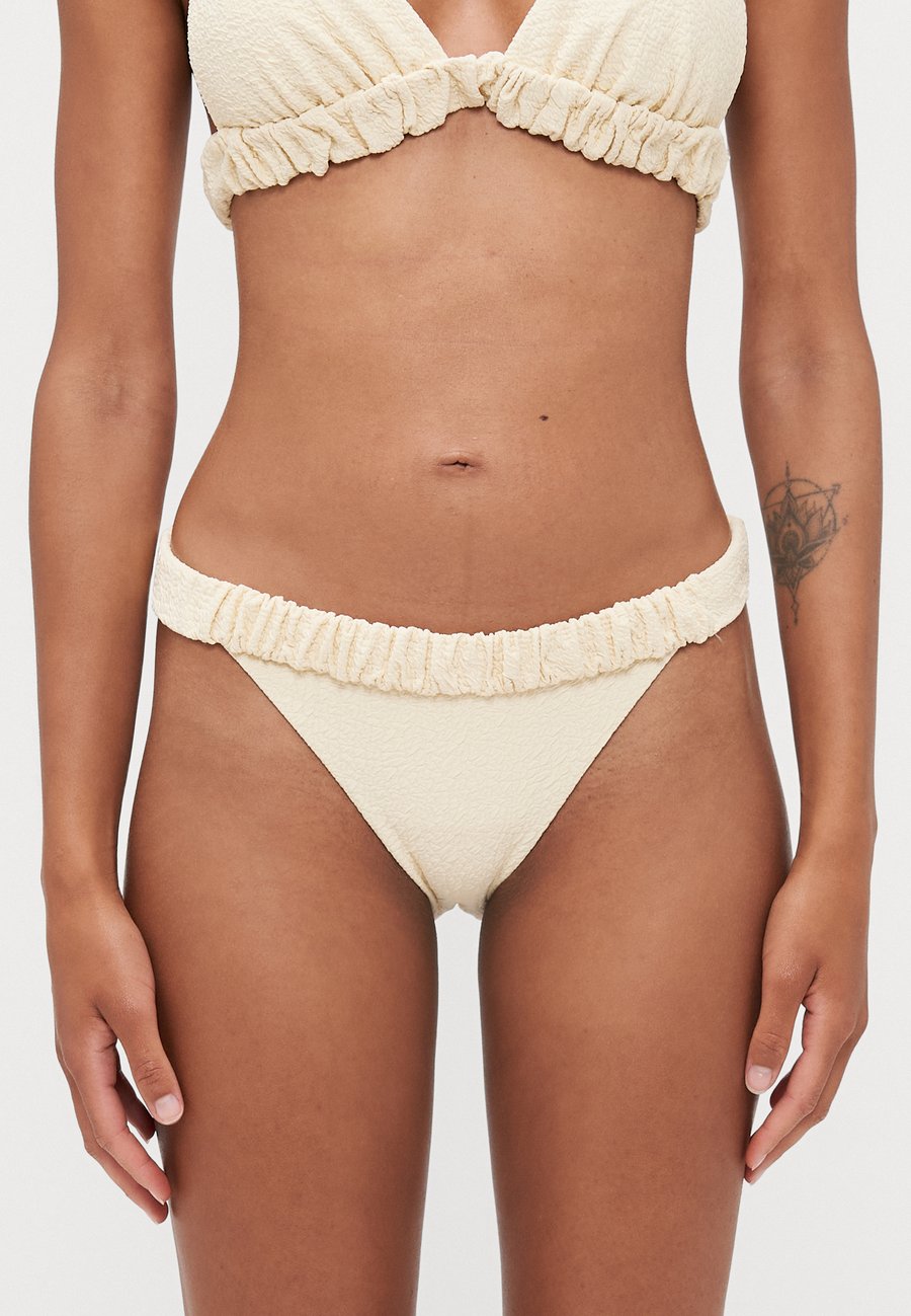 Низ бикини Undress Code GIRLISH CHARM, Butter Yellow/Light Yellow
Низ бикини Undress Code GIRLISH CHARM, Butter Yellow/Light Yellow