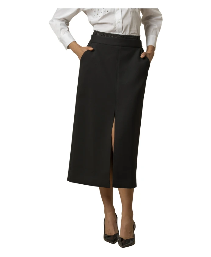 Элегантная длинная юбка-карандаш облегающего силуэта Kocca, черный
Элегантная длинная юбка-карандаш облегающего силуэта Kocca, черный