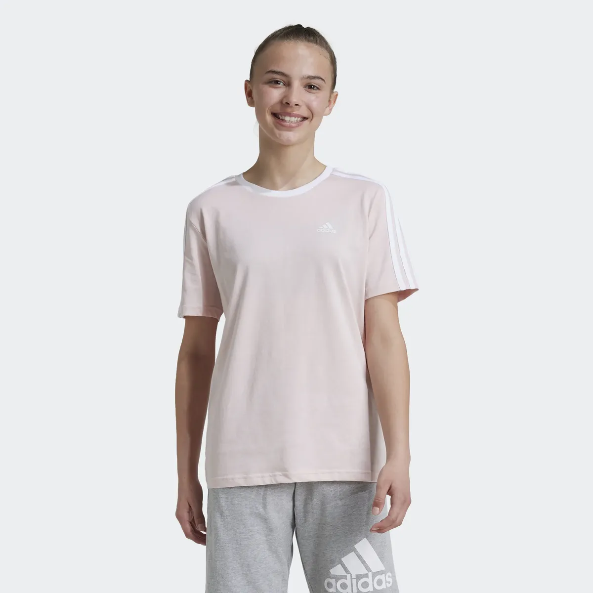 Футболка Adidas Sportswear "ESSENTIALS 3 STRIPES COTTON LOOSE FIT BOYFRIEND", белый
Футболка Adidas Sportswear "ESSENTIALS 3 STRIPES COTTON LOOSE FIT BOYFRIEND", белый
