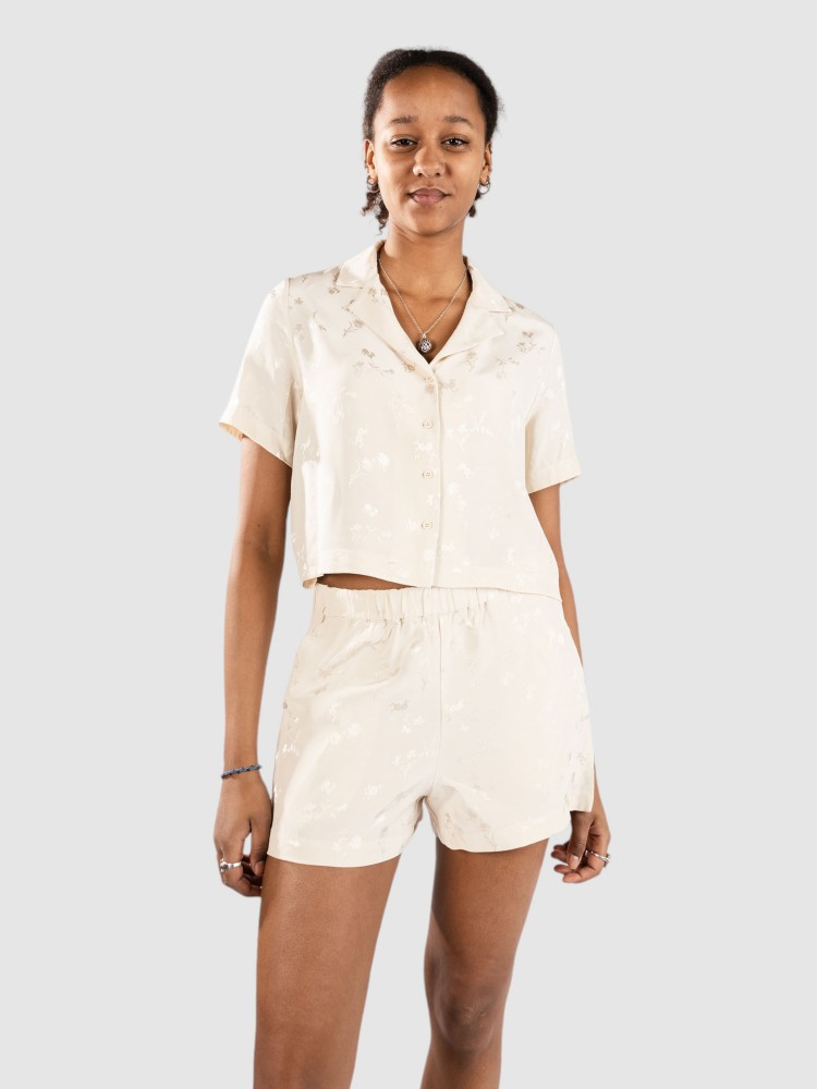 Рубашка Brixton Silky Jacquard Button Down Hemd, whitecap floral jacquard
Рубашка Brixton Silky Jacquard Button Down Hemd, whitecap floral jacquard