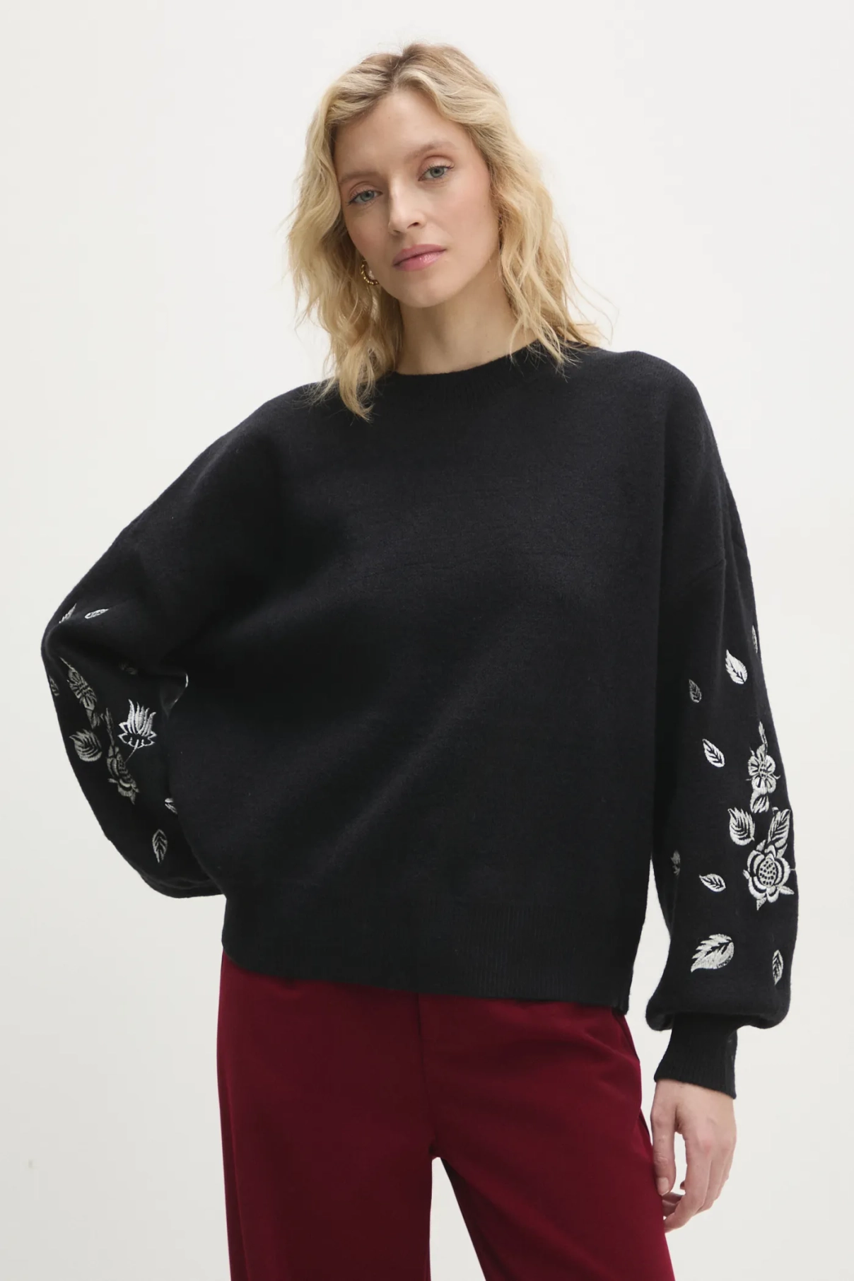 Шерстяной свитер Answear Lab, черный
Шерстяной свитер Answear Lab, черный