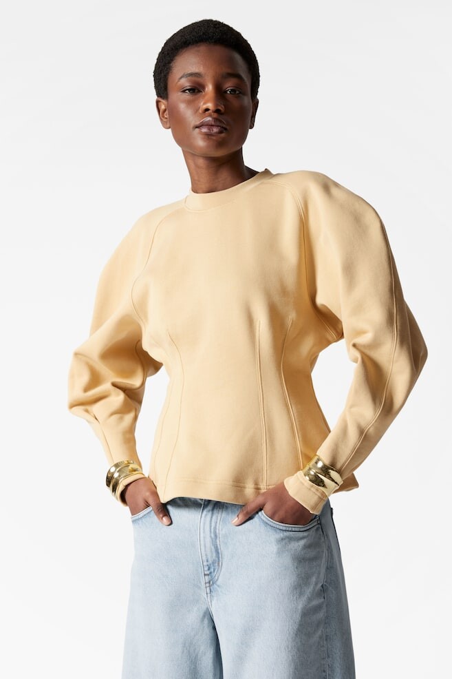 Скульптурный свитер & Other Stories, желтый
Скульптурный свитер & Other Stories, желтый