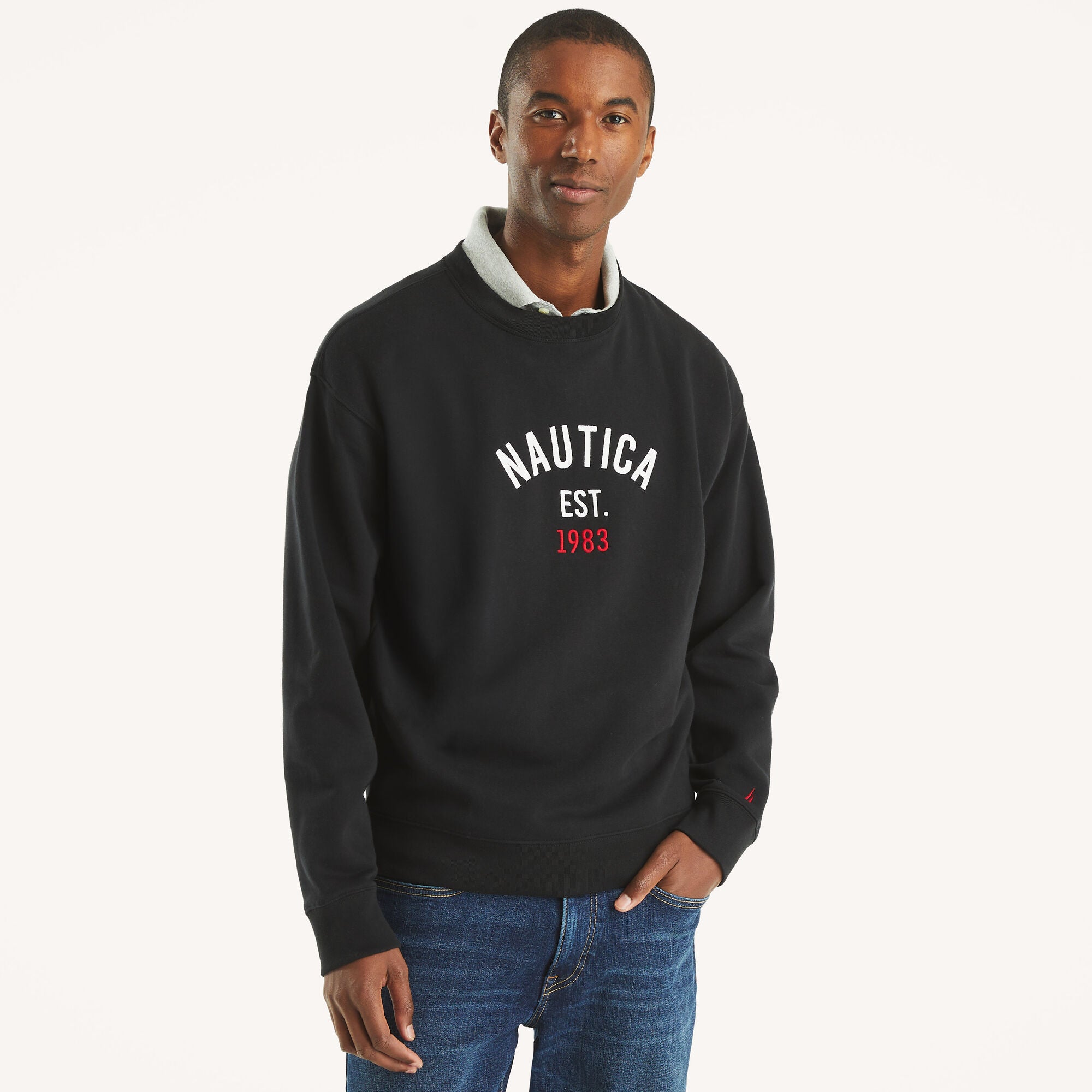 Мужская флисовая толстовка с круглым вырезом и логотипом Nautica, цвет true black
Мужская флисовая толстовка с круглым вырезом и логотипом Nautica, цвет true black