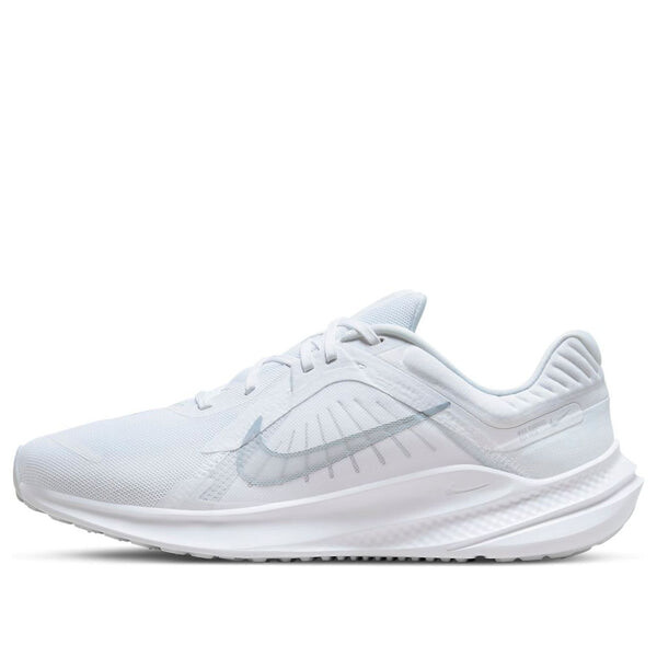 Кроссовки quest 5 low tops серебристые Nike, белый
Кроссовки quest 5 low tops серебристые Nike, белый