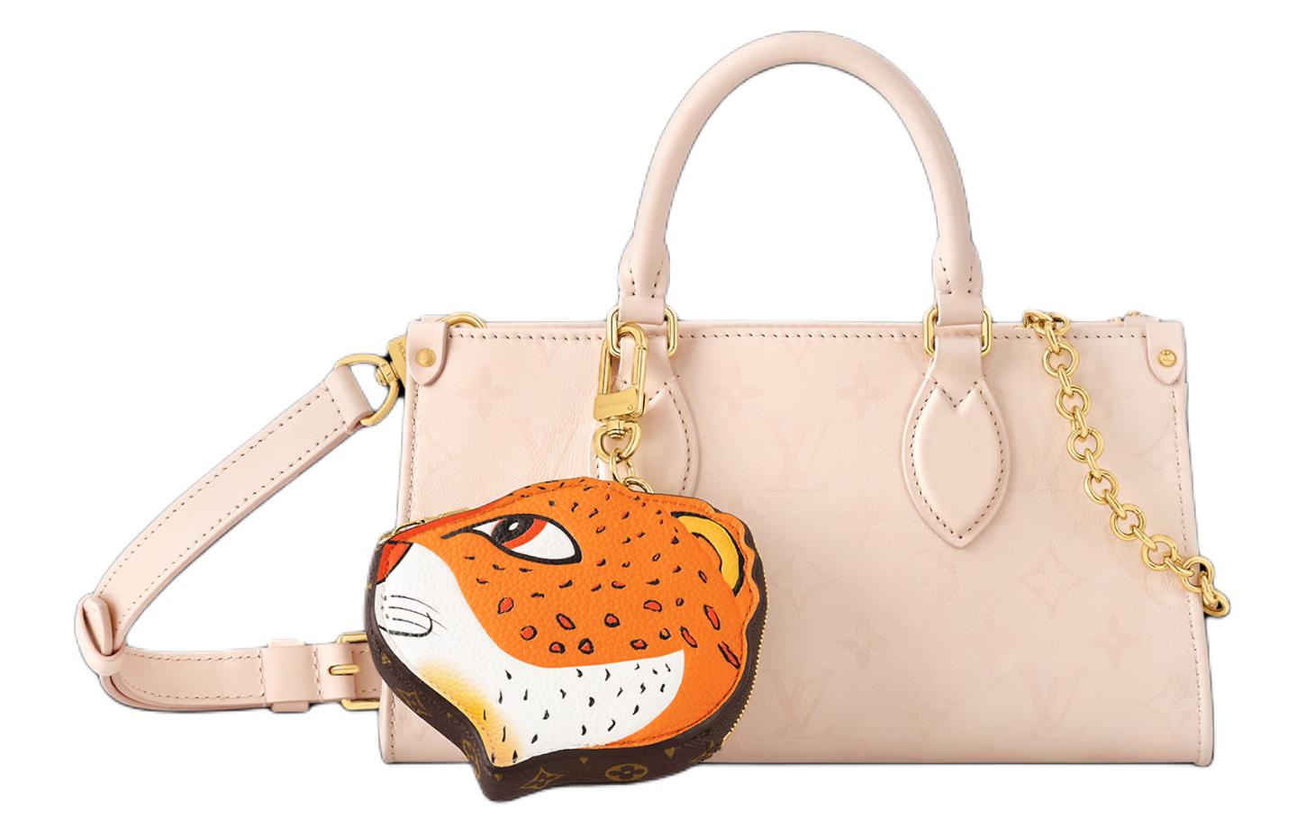 LOUIS VUITTON Восточно-западная сумка
LOUIS VUITTON Восточно-западная сумка