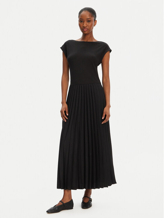 Платье на каждый день обычный крой WW0WW44491 Tommy Hilfiger, черный
Платье на каждый день обычный крой WW0WW44491 Tommy Hilfiger, черный