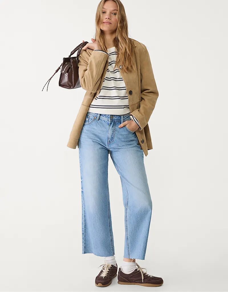 Укороченные джинсы Stradivarius Tall d96 прямого кроя, средне-синего цвета
Укороченные джинсы Stradivarius Tall d96 прямого кроя, средне-синего цвета