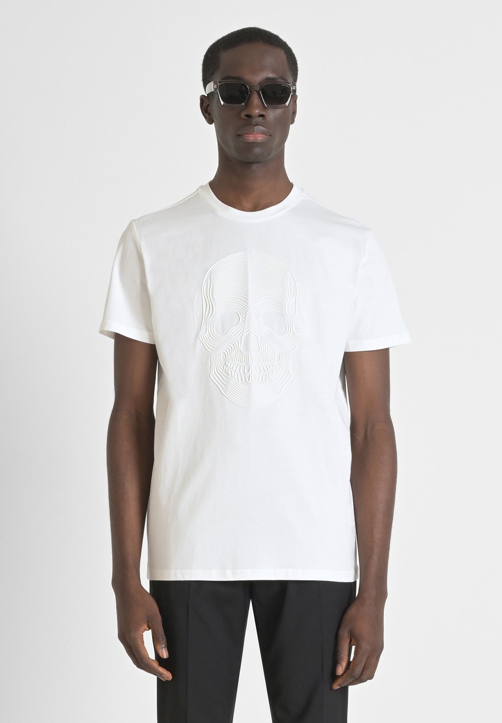 Футболка с принтом REGULAR FIT IN WTH INJECTION Antony Morato, бежевый
Футболка с принтом REGULAR FIT IN WTH INJECTION Antony Morato, бежевый