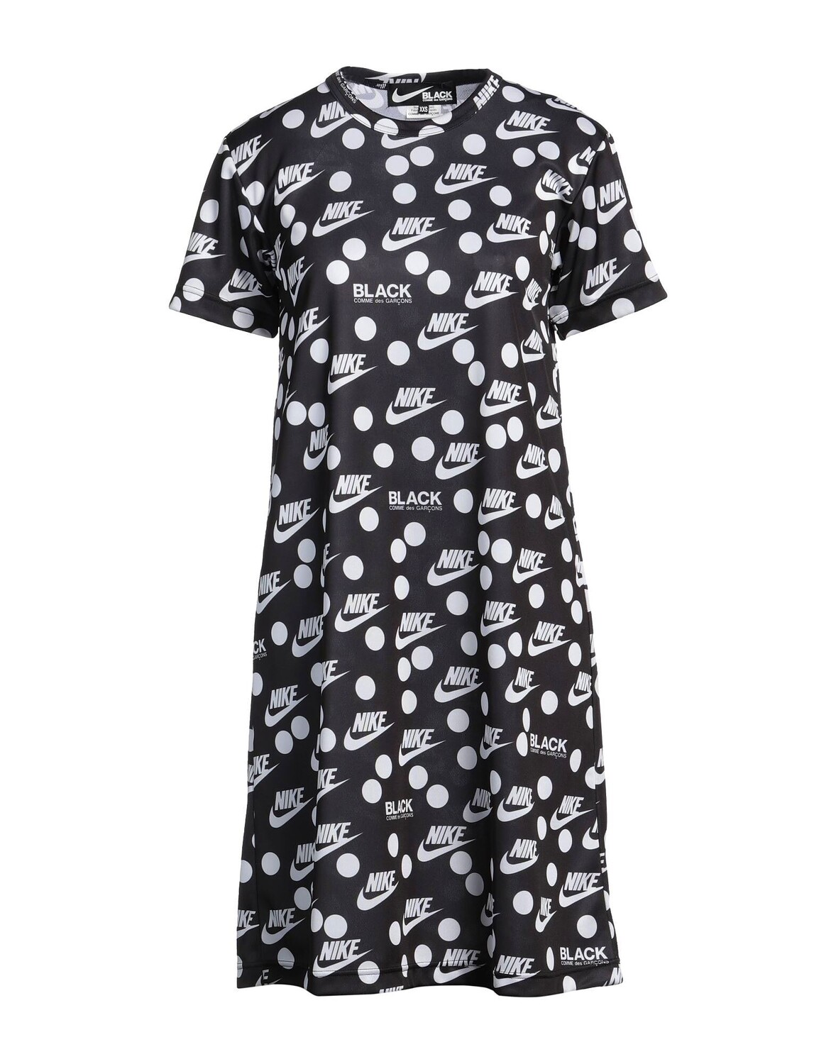 Платье Nike, черный
Платье Nike, черный