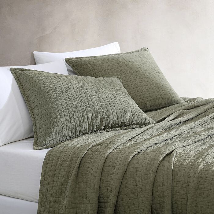 Подушка Essential Garment Washed Cotton Jacquard King Sham Calvin Klein, зеленый
Подушка Essential Garment Washed Cotton Jacquard King Sham Calvin Klein, зеленый
