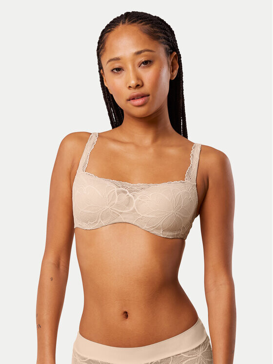 Бюстгальтер на косточках Triumph, бежевый
Бюстгальтер на косточках Triumph, бежевый