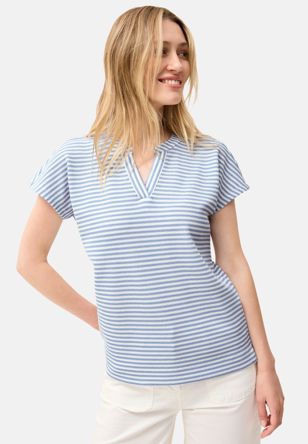 Футболка с принтом GESTREIFTES STRUKTUR Cecil, цвет Blau
Футболка с принтом GESTREIFTES STRUKTUR Cecil, цвет Blau