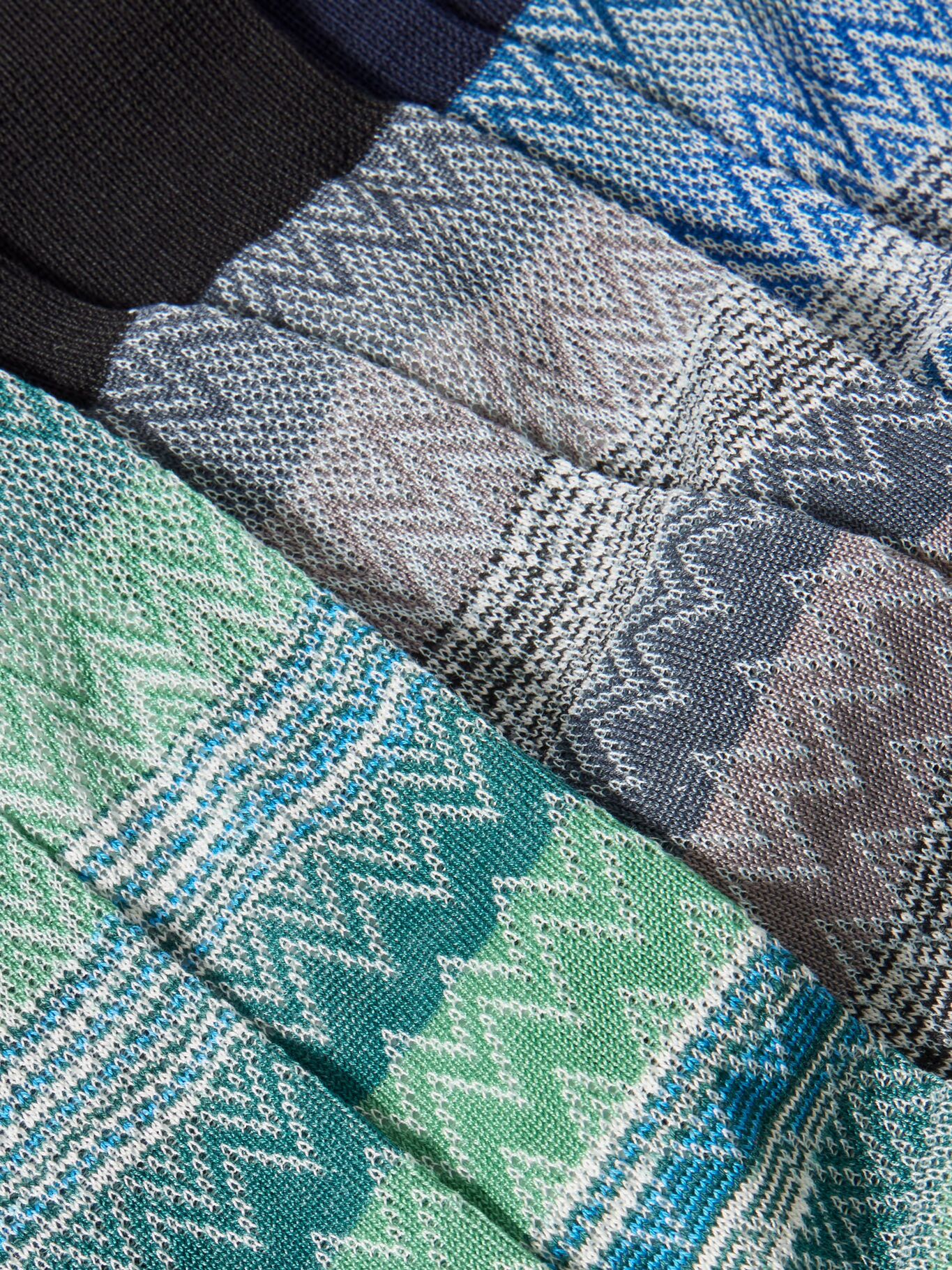 Три пары полосатых хлопковых носков, связанных крючком MISSONI, синий
Три пары полосатых хлопковых носков, связанных крючком MISSONI, синий