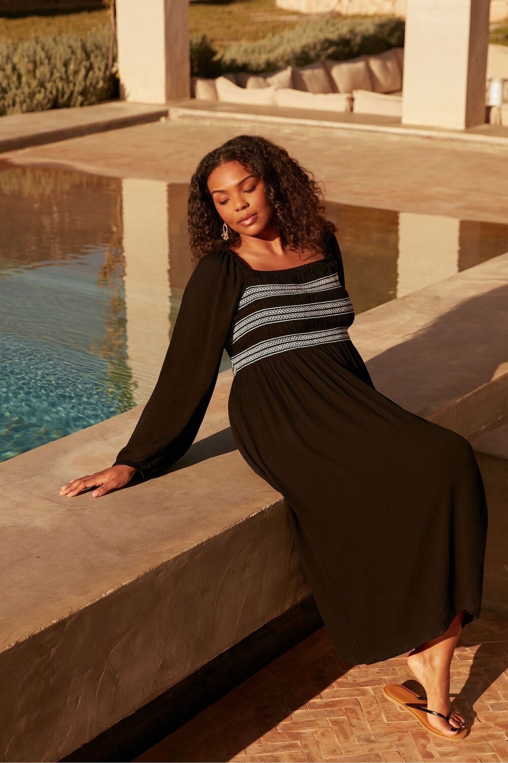 Платье мидакси с завышенной талией Live Unlimited, черный
Платье мидакси с завышенной талией Live Unlimited, черный