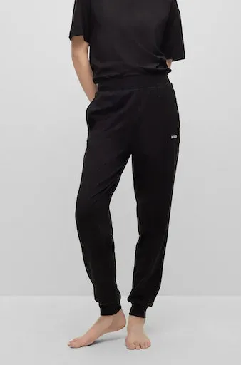 Спортивные брюки HUGO Underwear "SHUFFLE_PANTS 10249155 01", с изящной надписью-логотипом, черный
Спортивные брюки HUGO Underwear "SHUFFLE_PANTS 10249155 01", с изящной надписью-логотипом, черный