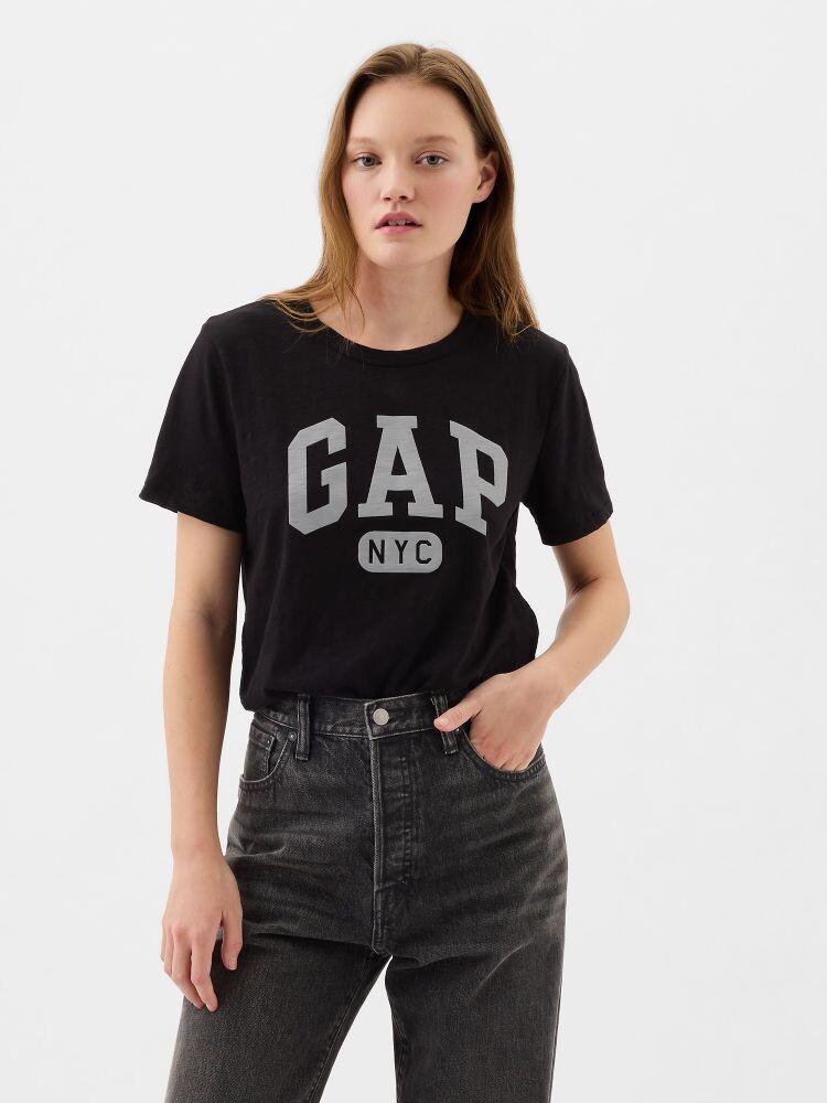 Футболка с логотипом Gap, черный
Футболка с логотипом Gap, черный