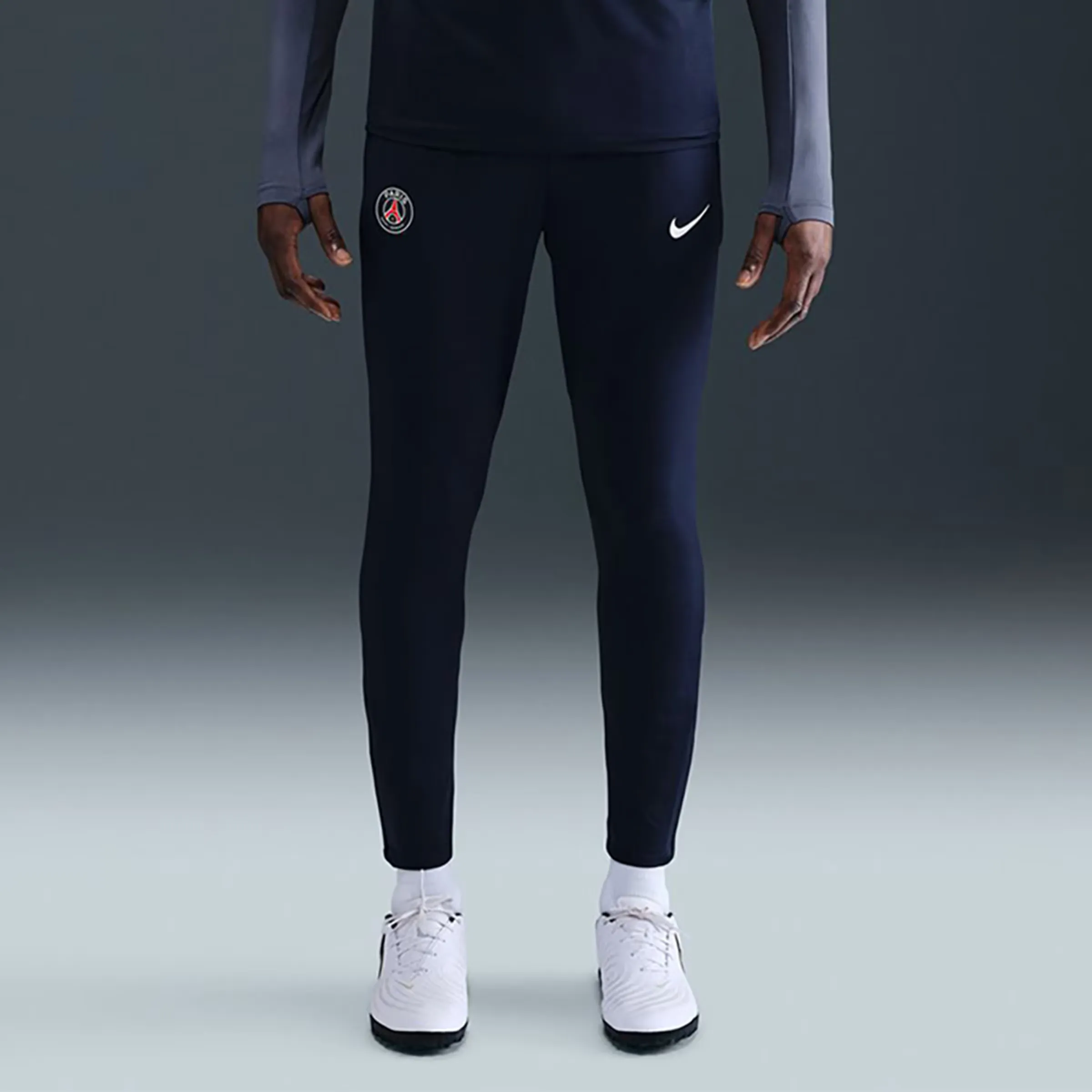 Брюки мужские Paris Saint-Germain PSG 2025-2026 Strike Nike, темно-синий
Брюки мужские Paris Saint-Germain PSG 2025-2026 Strike Nike, темно-синий