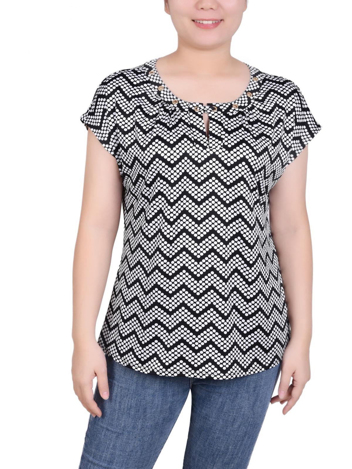 Женская блузка Petites в горошек с люверсами NY Collection, цвет black/white zig zag
Женская блузка Petites в горошек с люверсами NY Collection, цвет black/white zig zag