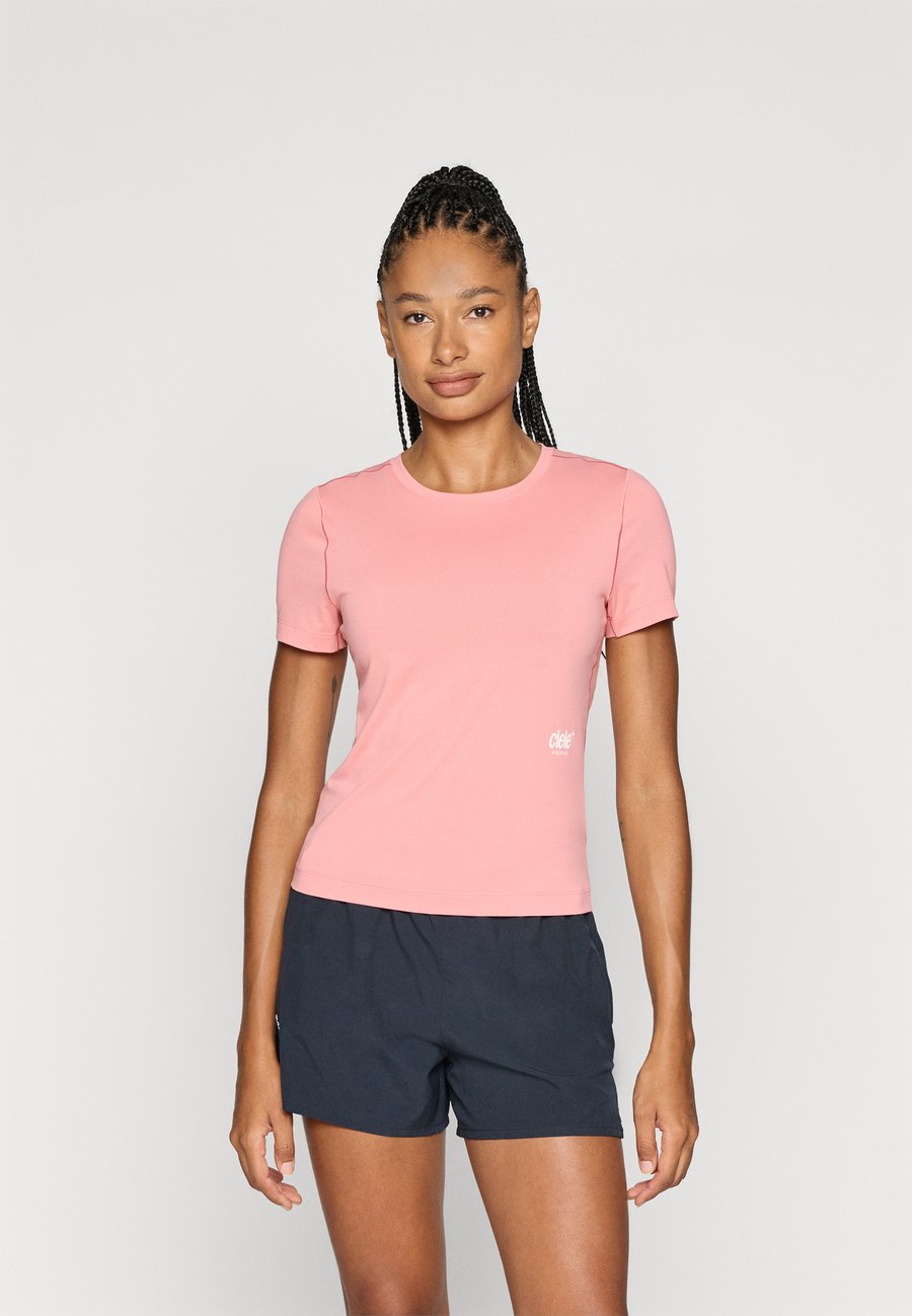 Футболка Ciele DLYTSHIRT, Blossom/Salmon, Розовый, Футболка Ciele DLYTSHIRT, Blossom/Salmon
Футболка Ciele DLYTSHIRT, Blossom/Salmon, Розовый, Футболка Ciele DLYTSHIRT, Blossom/Salmon