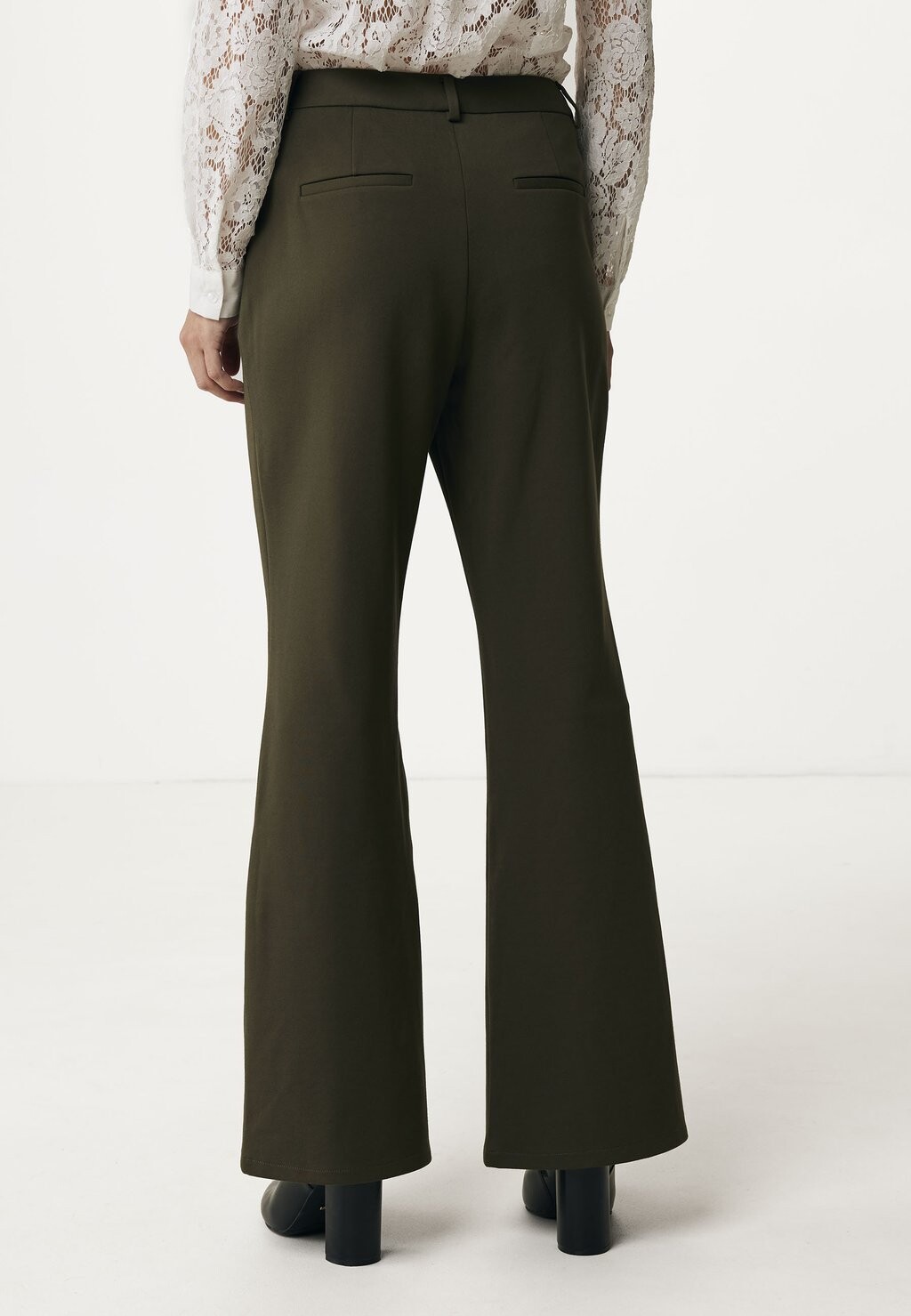 Брюки WITH FRONT POCKETS Mexx, оливковый
Брюки WITH FRONT POCKETS Mexx, оливковый