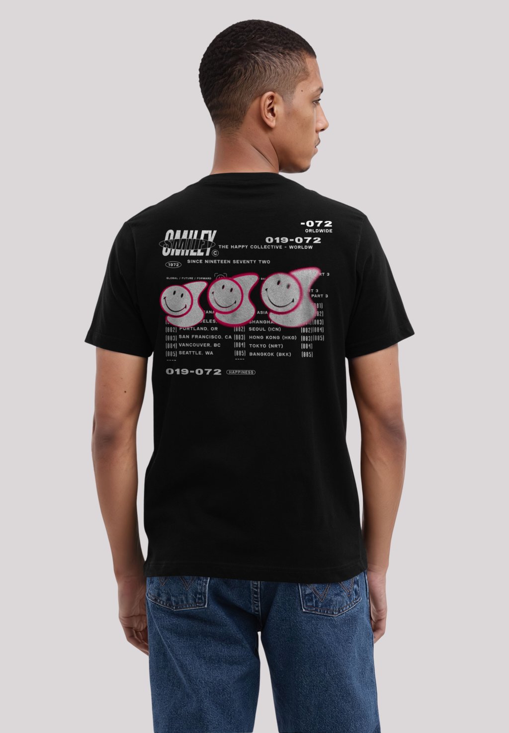 Футболка с принтом SMILEY ORIGINALS THE HAPPY COLLECTIVE STREETWEAR F4NT4STIC, черный
Футболка с принтом SMILEY ORIGINALS THE HAPPY COLLECTIVE STREETWEAR F4NT4STIC, черный