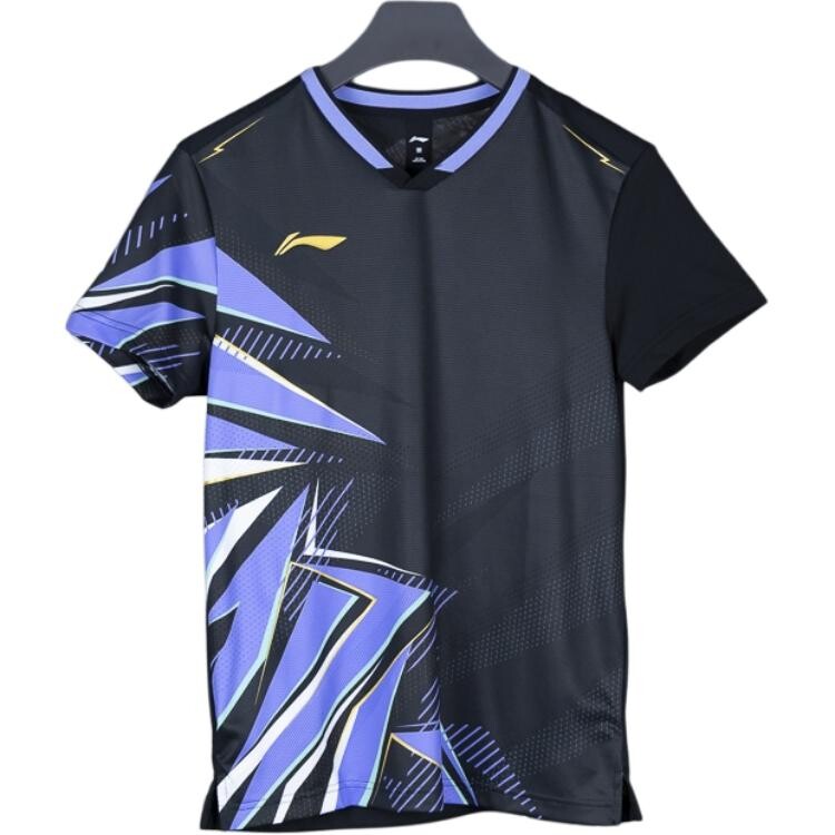 Бадминтонная майка мужская черная Lining, черный
Бадминтонная майка мужская черная Lining, черный