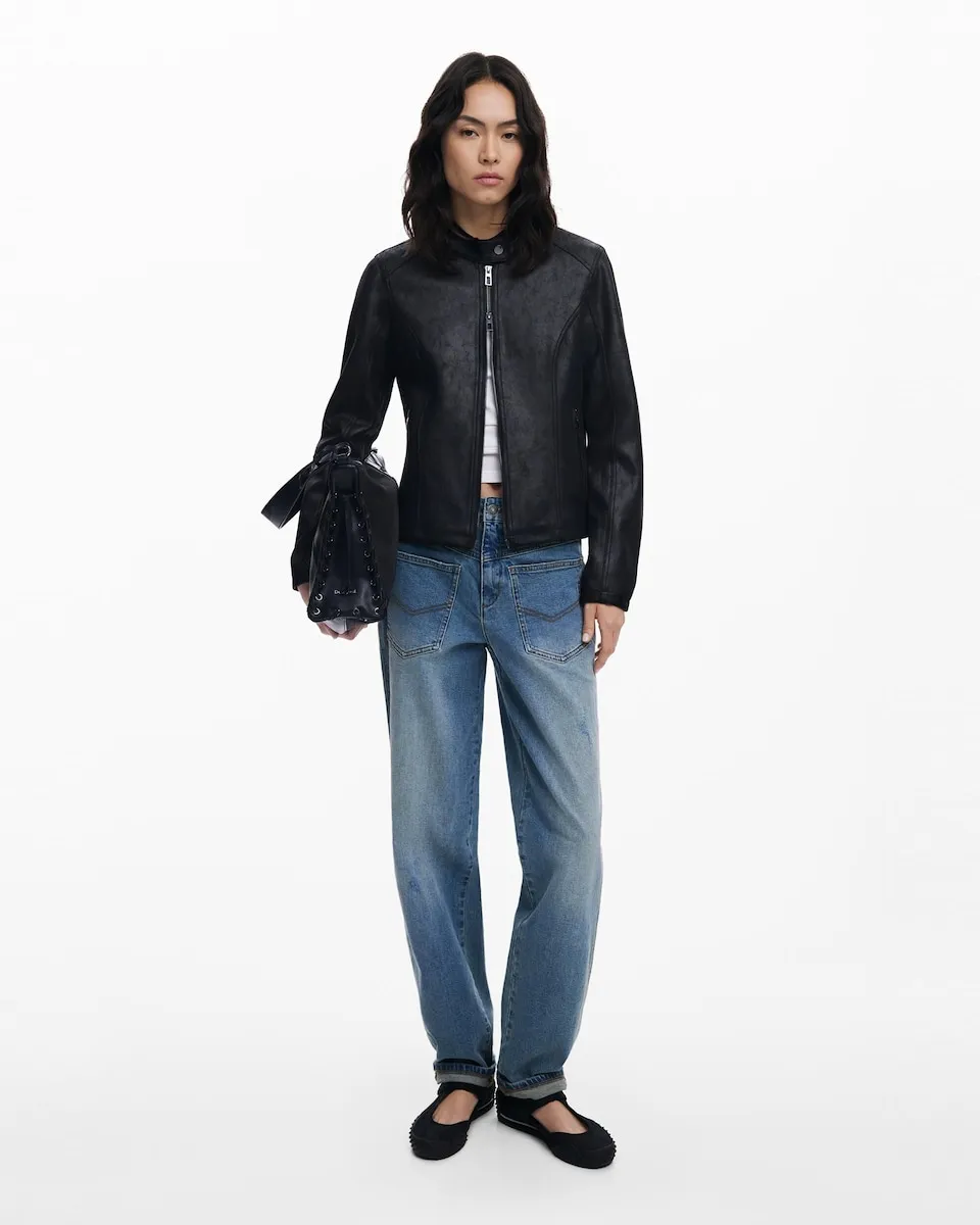 Женская куртка-бомбер из комбинированной кожи Desigual, черный
Женская куртка-бомбер из комбинированной кожи Desigual, черный