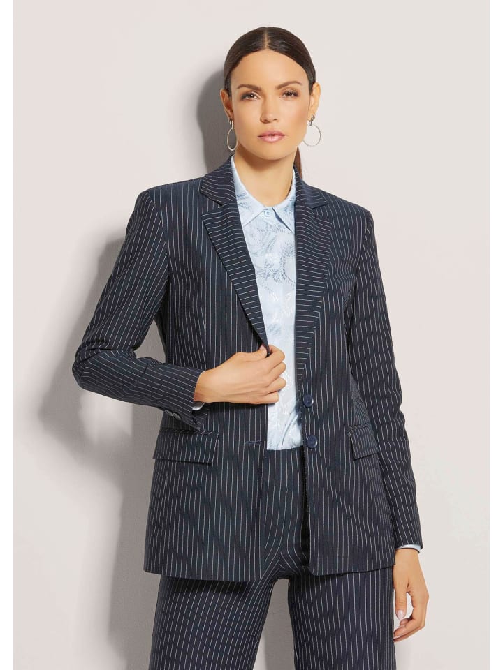 MADELEINE Длинный приталенный блейзер темно-синего/белого цвета
MADELEINE Длинный приталенный блейзер темно-синего/белого цвета