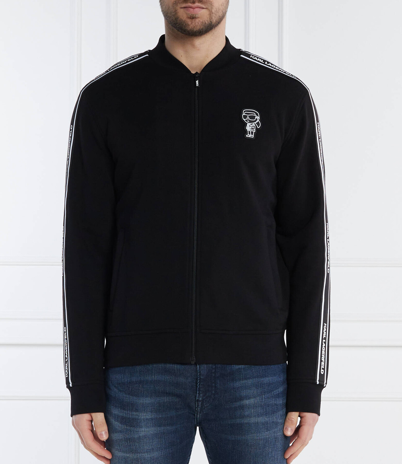 Толстовка Karl Lagerfeld Regular Fit, черный
Толстовка Karl Lagerfeld Regular Fit, черный