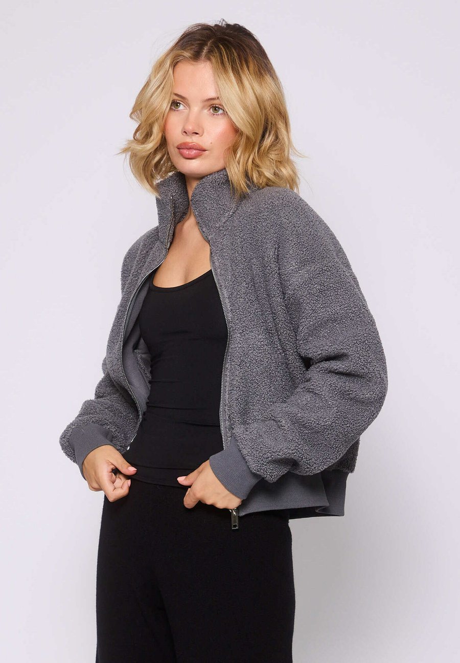 Флисовая куртка South Beach BORG CROPPED, Grey
Флисовая куртка South Beach BORG CROPPED, Grey