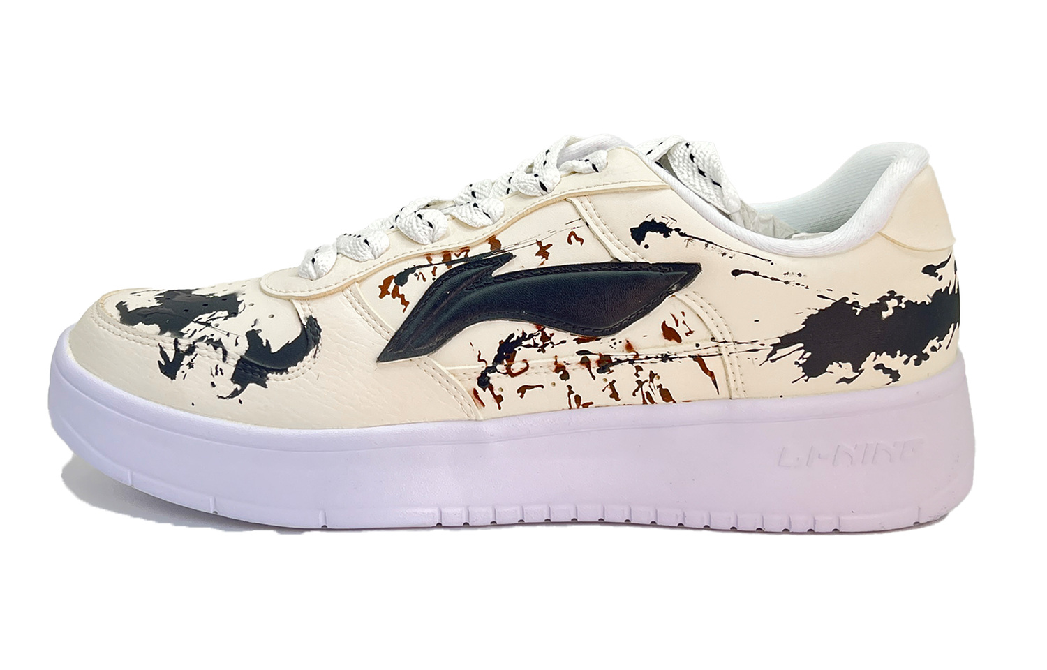 Лининг Понтун Бутс нескользящие, износостойкие, дышащие низкие скейтерские кроссовки мужские бежево-желто-черные
Лининг Понтун Бутс нескользящие, износостойкие, дышащие низкие скейтерские кроссовки мужские бежево-желто-черные