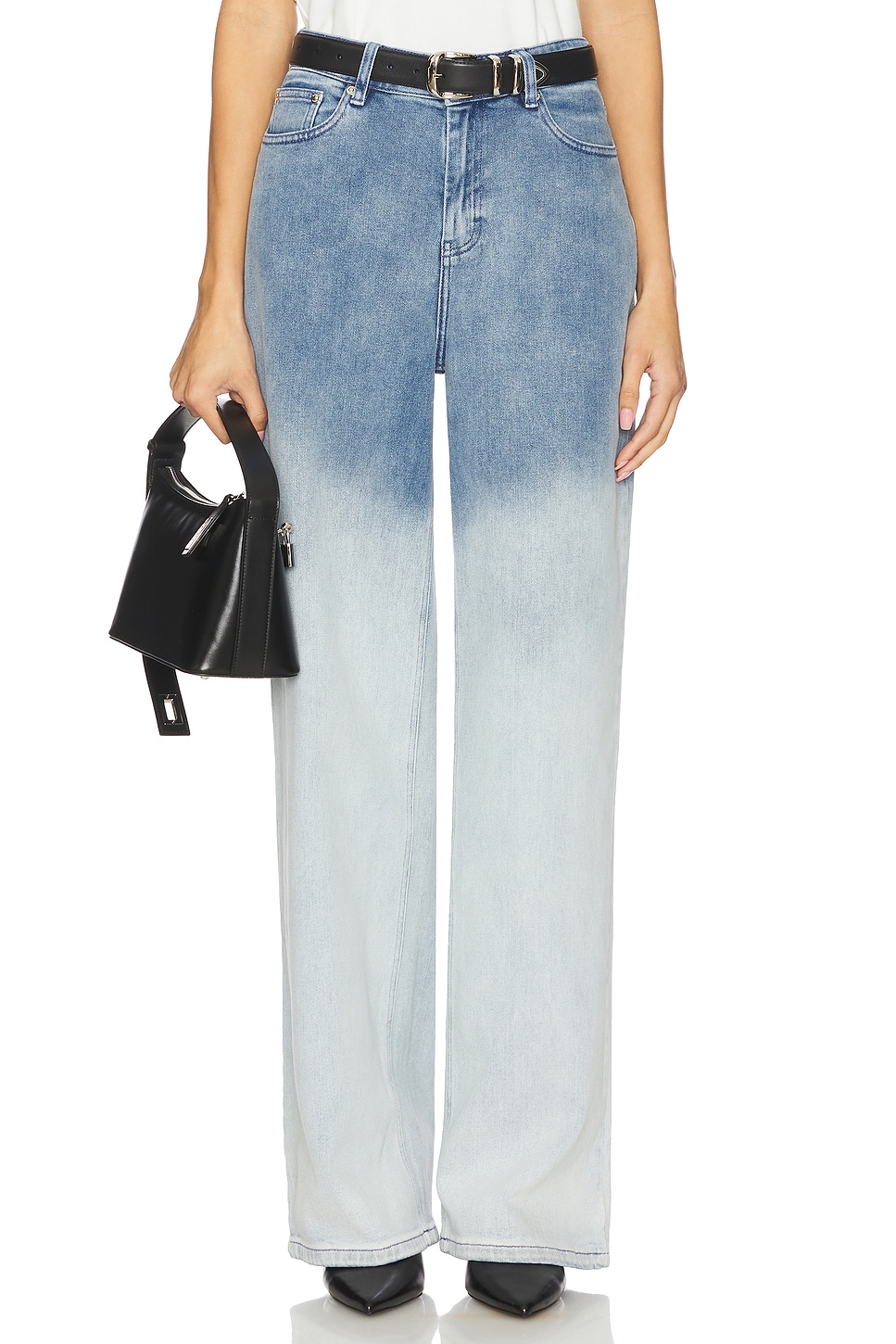 Bebbie широкие джинсы Gestuz, faded blue
Bebbie широкие джинсы Gestuz, faded blue