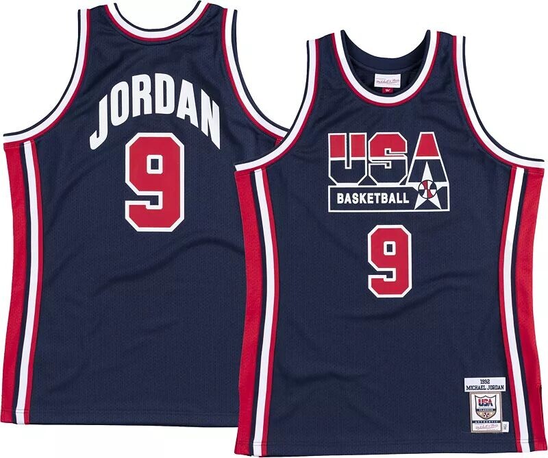 Мужская сборная США Mitchell & Ness 92, майка Майкла Джордана № 23 Swingman
Мужская сборная США Mitchell & Ness 92, майка Майкла Джордана № 23 Swingman